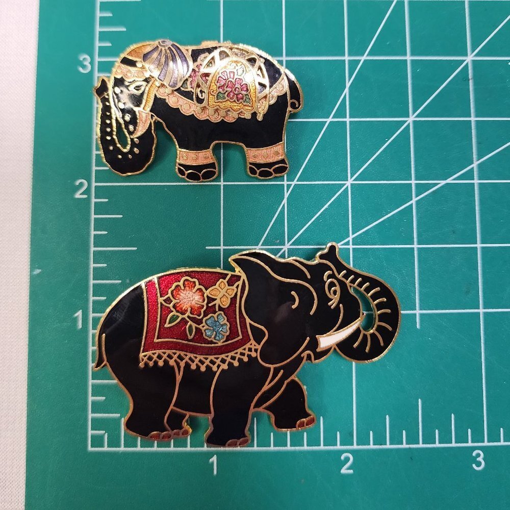 Black Cloisonne Elephant Brooches With Their Trunks Up - Picture 5 of 7